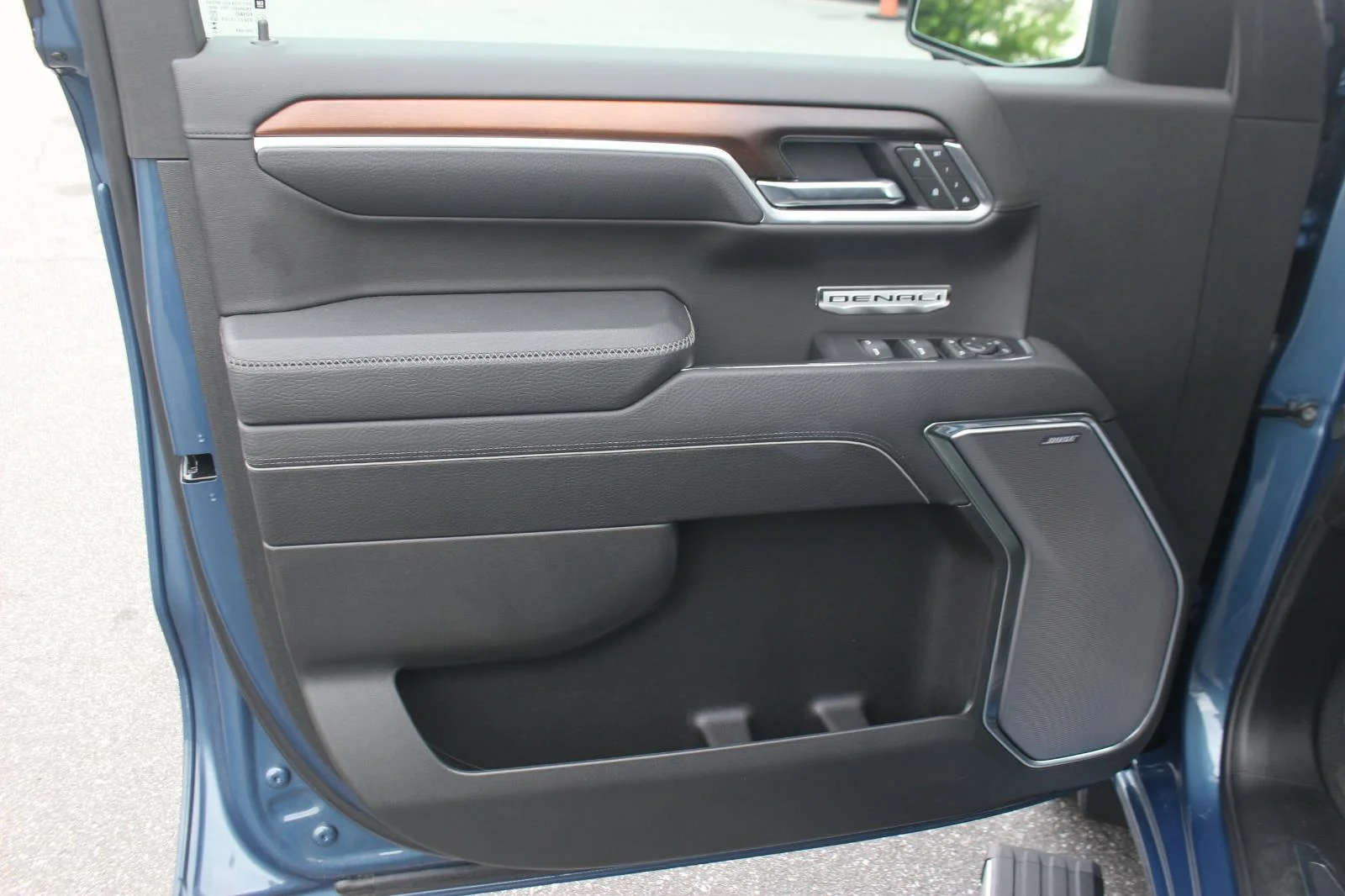 Used 2025 Downpour Metallic GMC Denali image 14