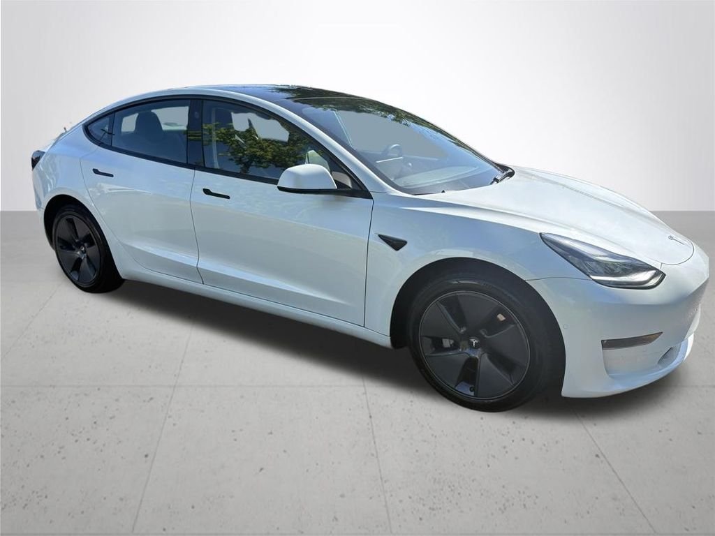 Used 2022 Pearl White Multi-Coat Tesla Long Range image 4