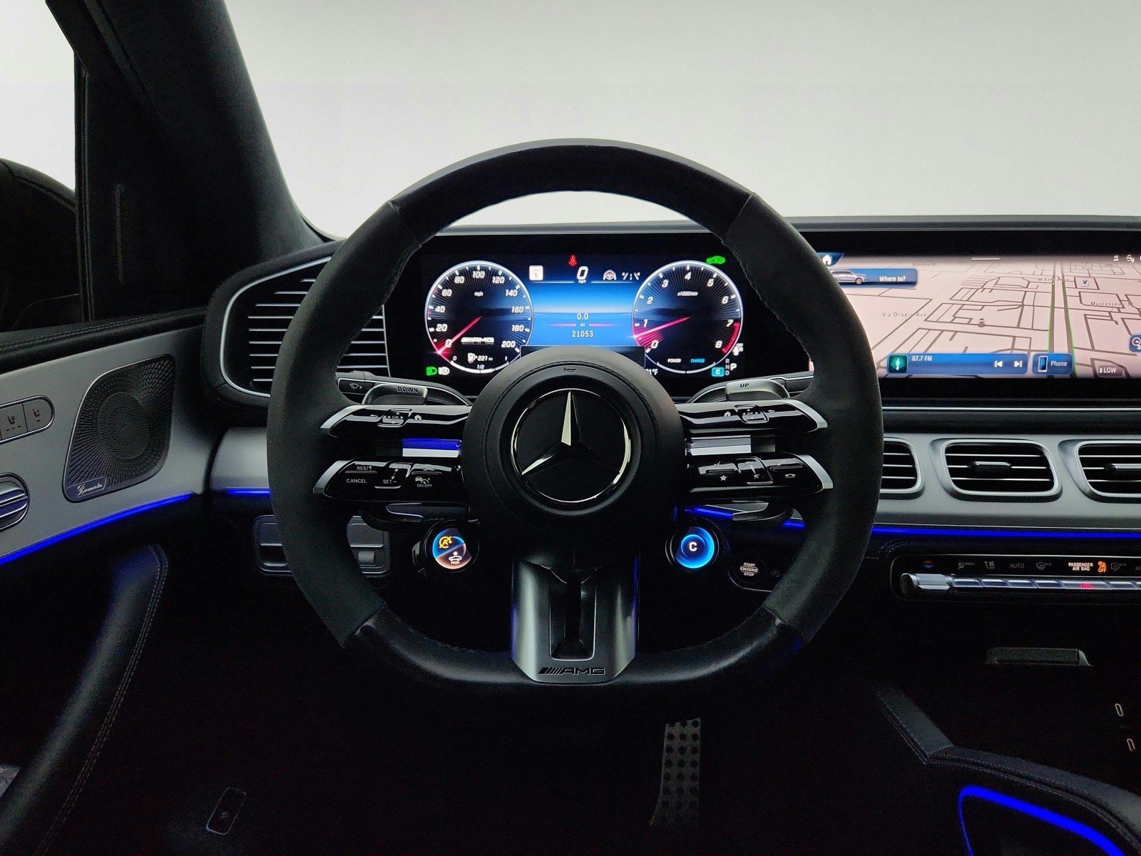 Certified Used 2025 Obsidian Black Metallic Mercedes-Benz AMG® GLS 63 image 32