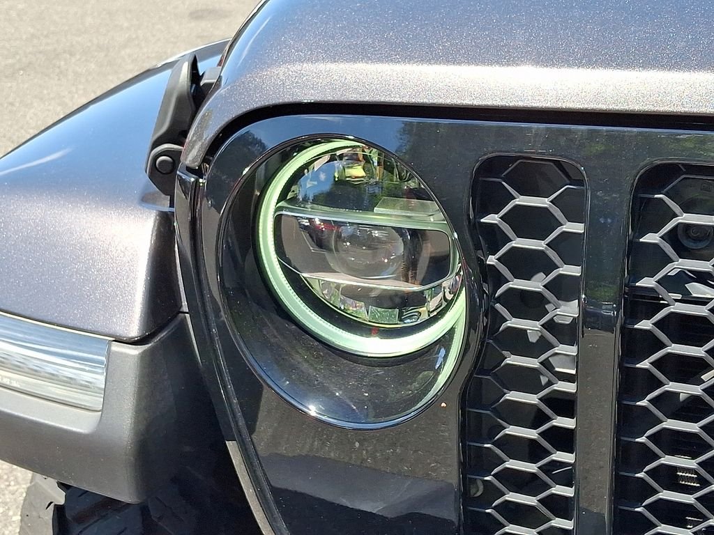 Used 2022 Gray Jeep Willys image 9