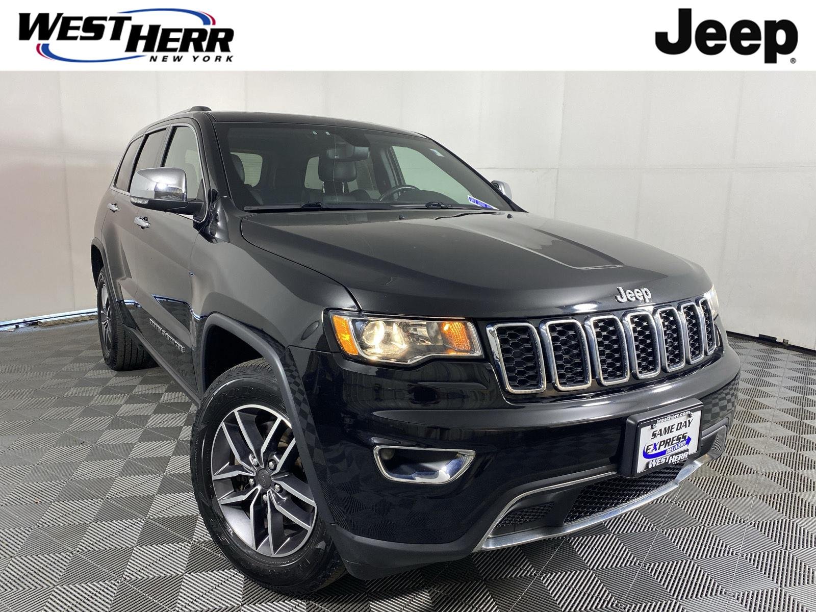 Used 2021 Diamond Black Crystal Pearlcoat Jeep Limited image 1