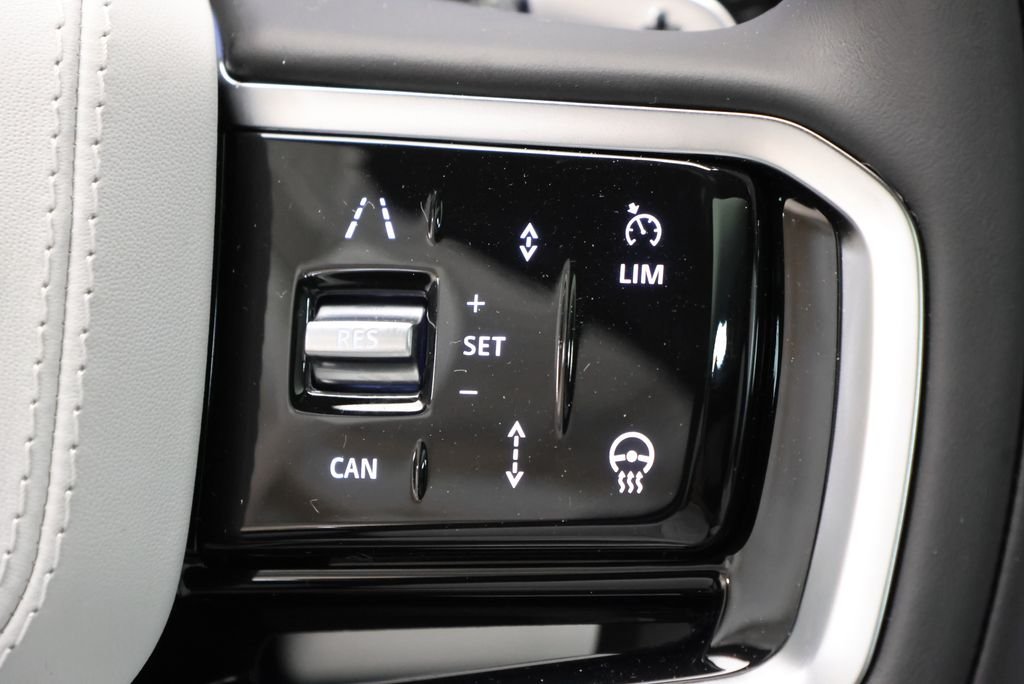 New 2026 Varesine Blue Metallic Land Rover SE image 19
