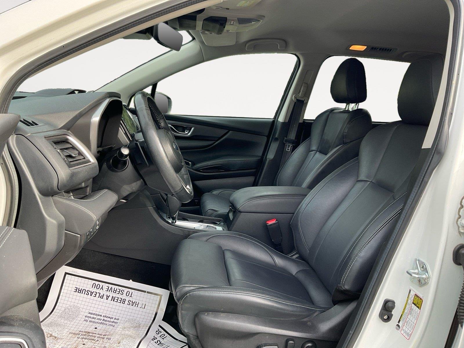 Used 2023 Crystal White Pearl Subaru Limited image 9