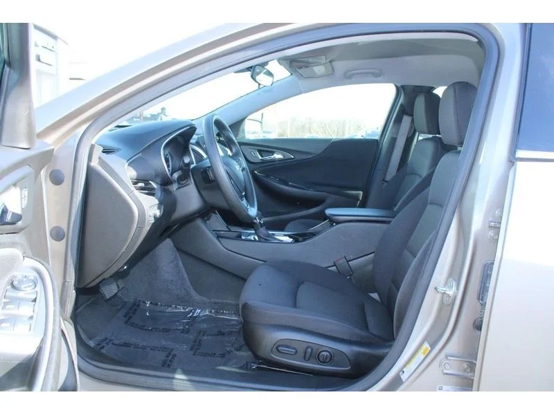 2025 Chevrolet Malibu 1LT - Photo 8