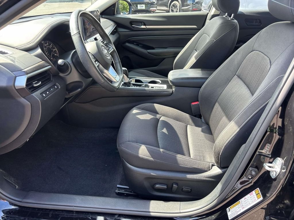 Used 2023 Black Nissan 2.5 SV image 9