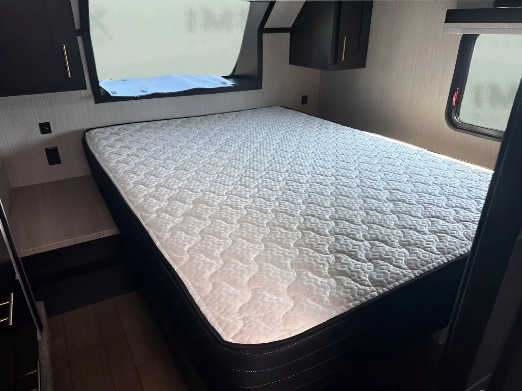 Used 2022  FOREST RIVER  image 18