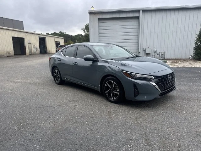 Used 2025 Gray Nissan SV image 3