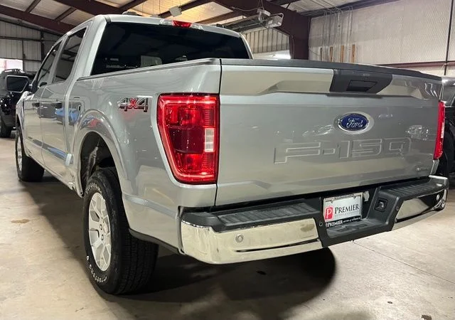 Used 2023 Silver Ford XLT image 5