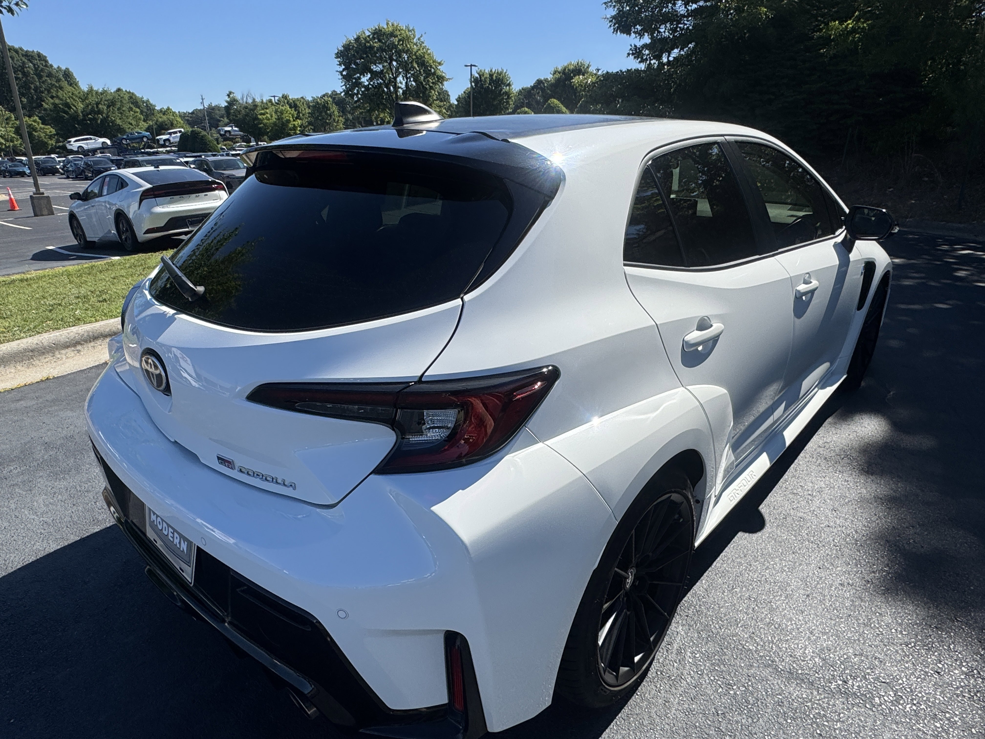 Used 2025 Ice Toyota Premium image 5