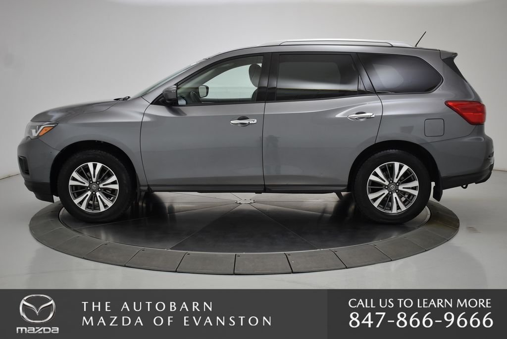 Used 2017 Gun Metallic Nissan SV image 17