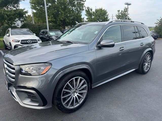 Certified Used 2025  Mercedes-Benz GLS 450 image 24
