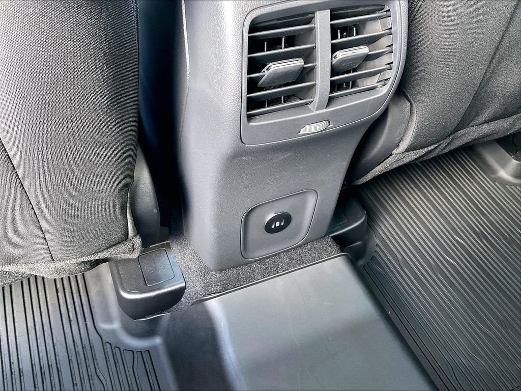 Used 2025 Carbonized Gray Metallic Ford Active image 25