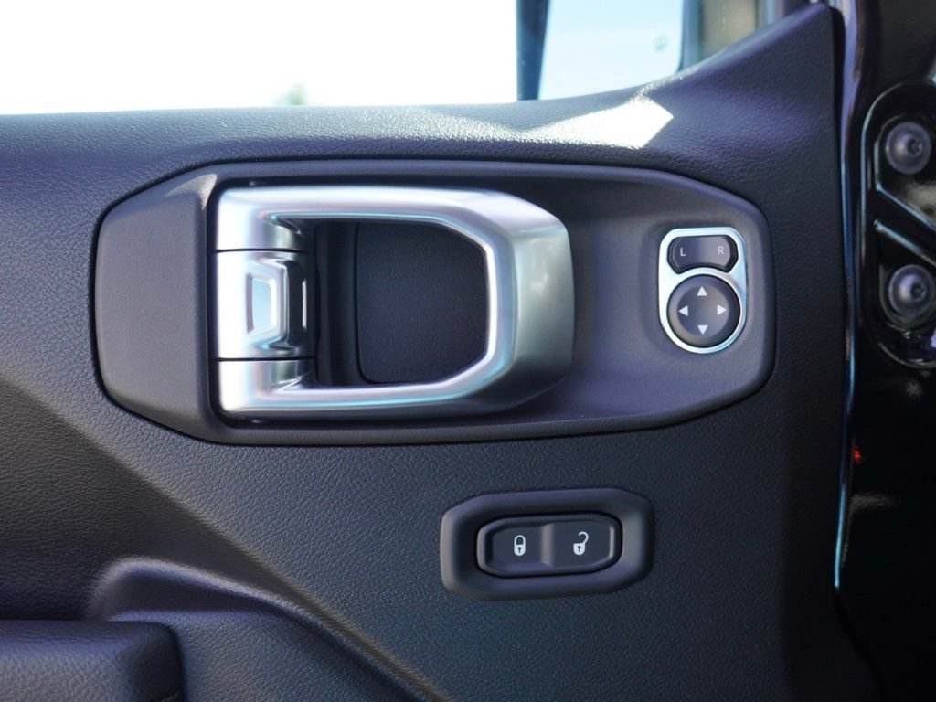 New 2026 Black Clear-Coat Exterior Paint Jeep Willys image 10