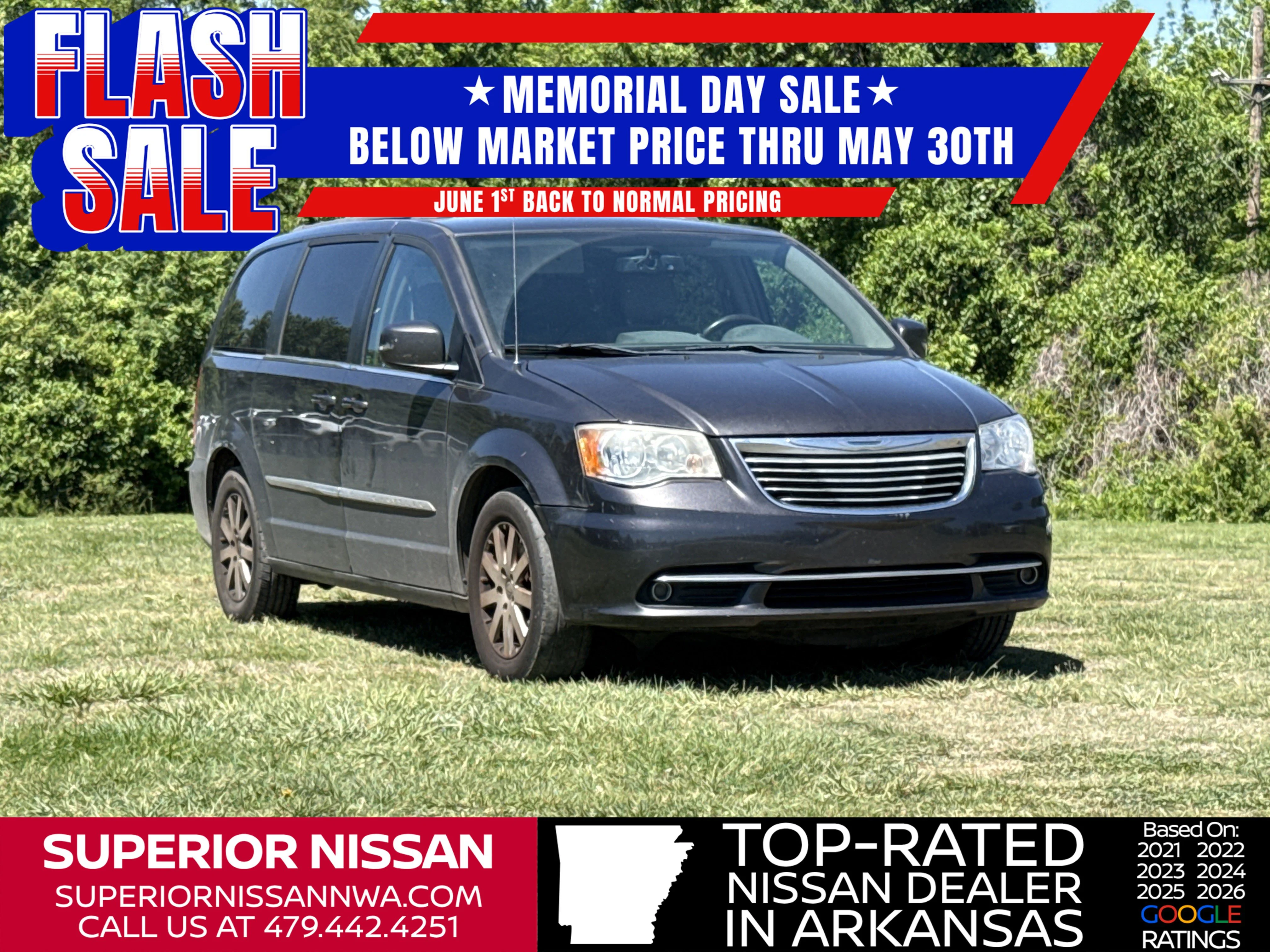 2015 Chrysler Town & Country Touring's photo