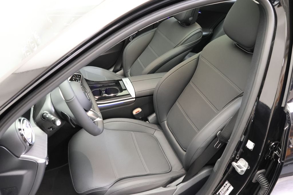 Used 2026 Obsidian Black Metallic Mercedes-Benz C 300 image 38