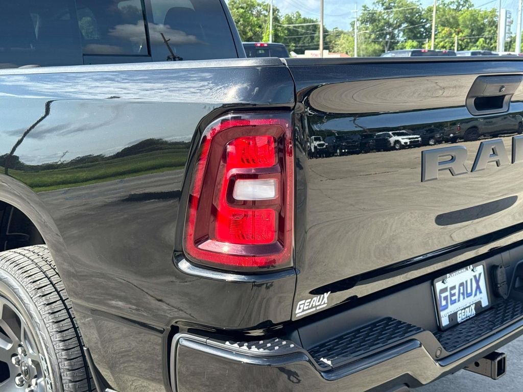 New 2026 Diamond Black Crystal Pearl-Coat Exterior Paint RAM Express image 15