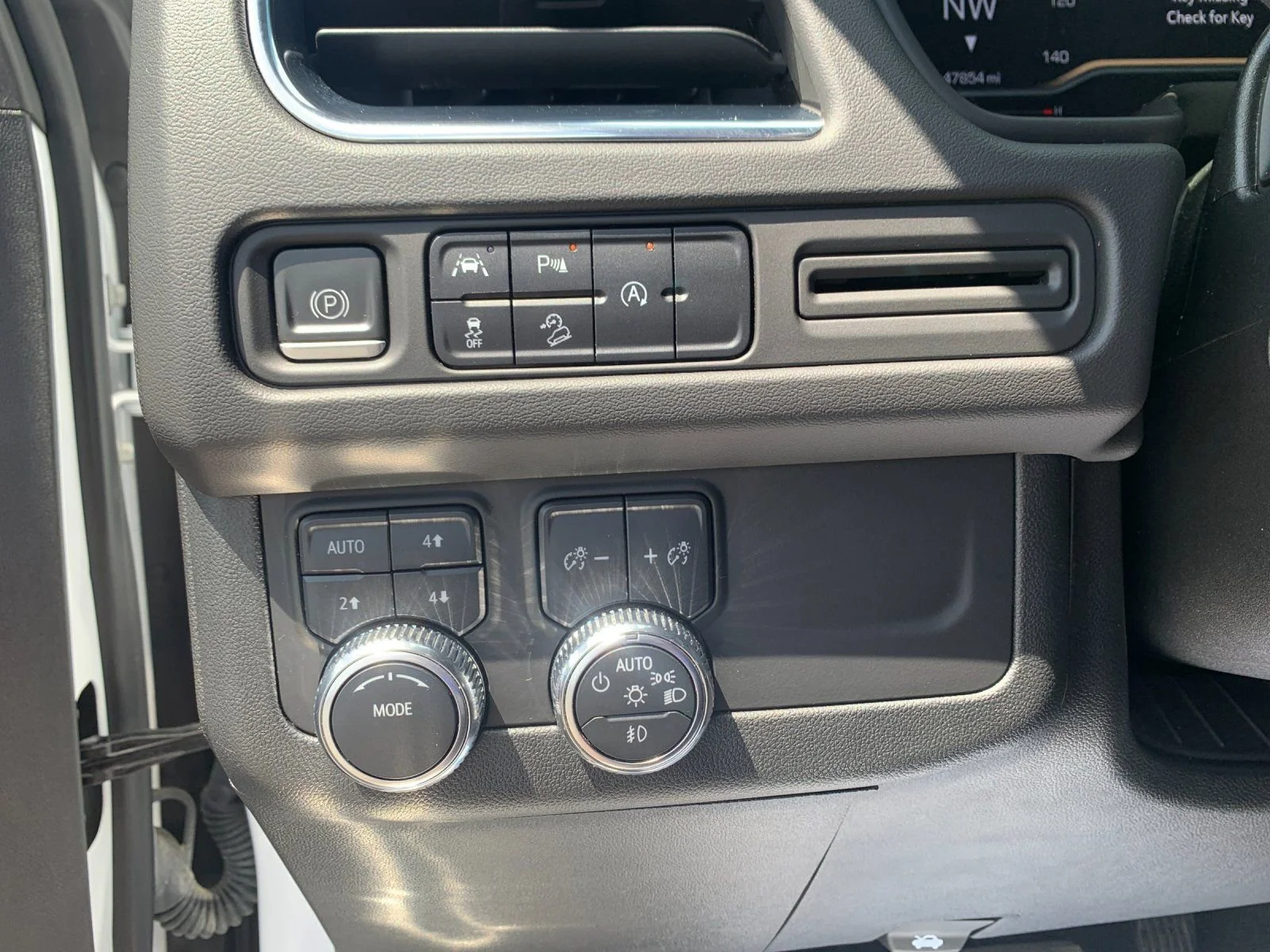 Used 2023 Summit White GMC AT4 image 30