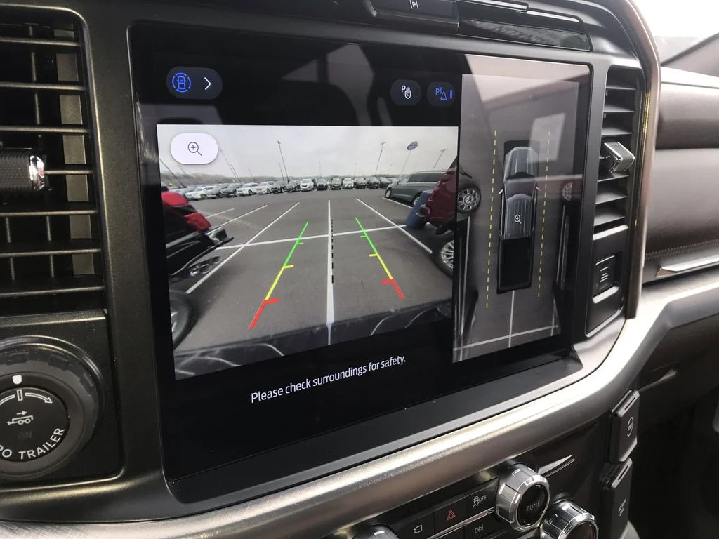 Used 2025 Blue Ford King Ranch image 17