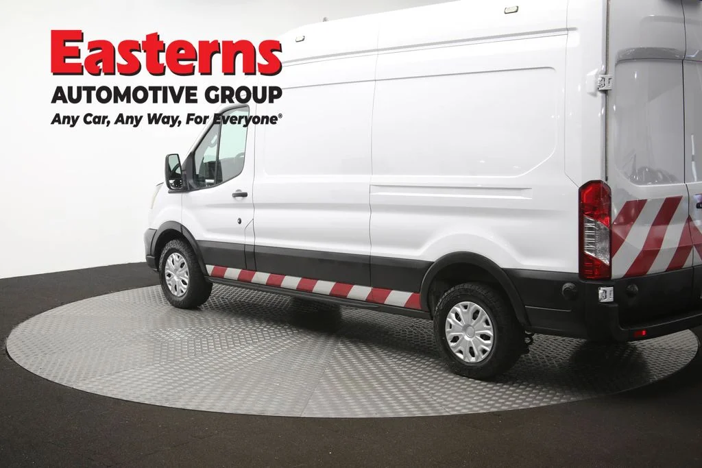 Used 2022 White Ford Base image 61