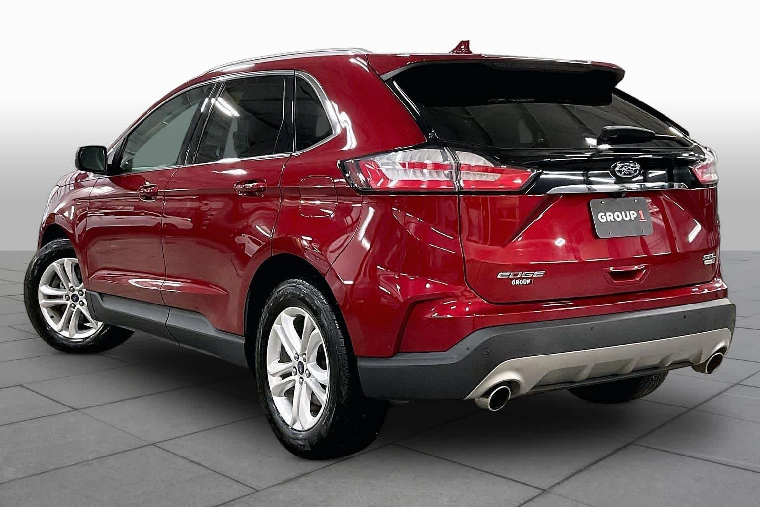Used 2019 Ruby Red Metallic Tinted Clearcoat Ford SEL image 12