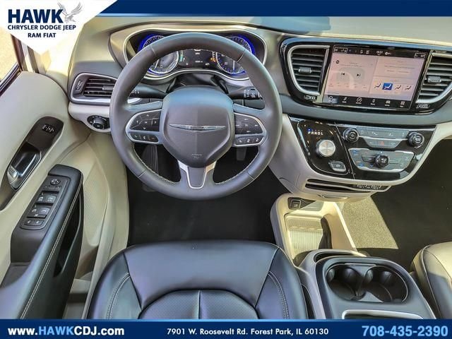 Used 2023 White Chrysler Touring L image 13