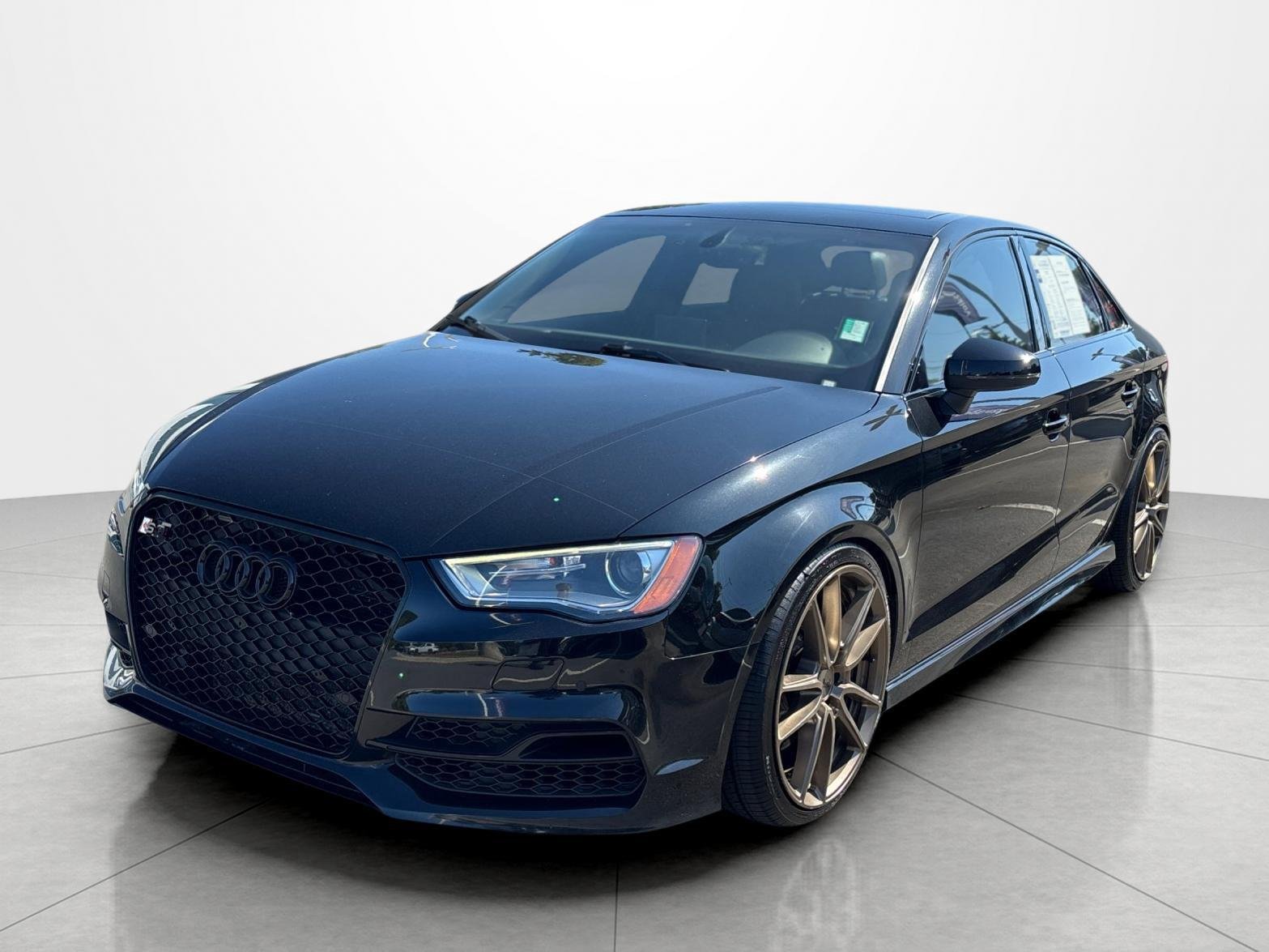 Used 2016 Mythos Black Metallic Audi Premium Plus image 1