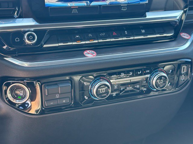 2025 GMC Sierra 1500 SLT - Photo 24