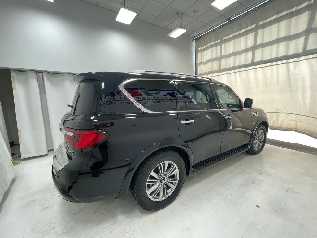 Used 2019 Black INFINITI LUXE image 4