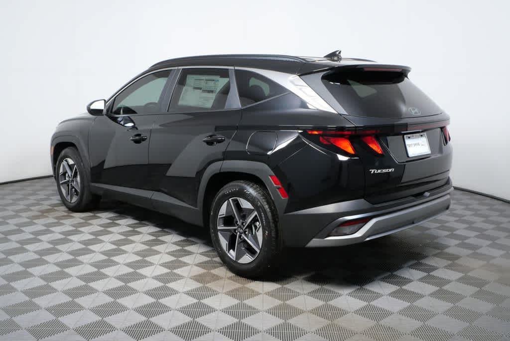 New 2026 Phantom Black Hyundai SEL FWD image 25
