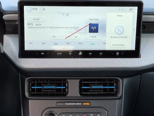 New 2026 Space White Metallic Ford XLT image 18