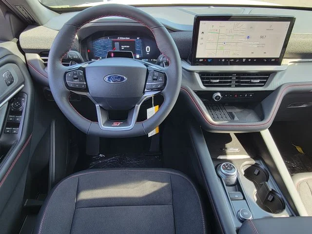 2025 Ford Explorer ST - Photo 12