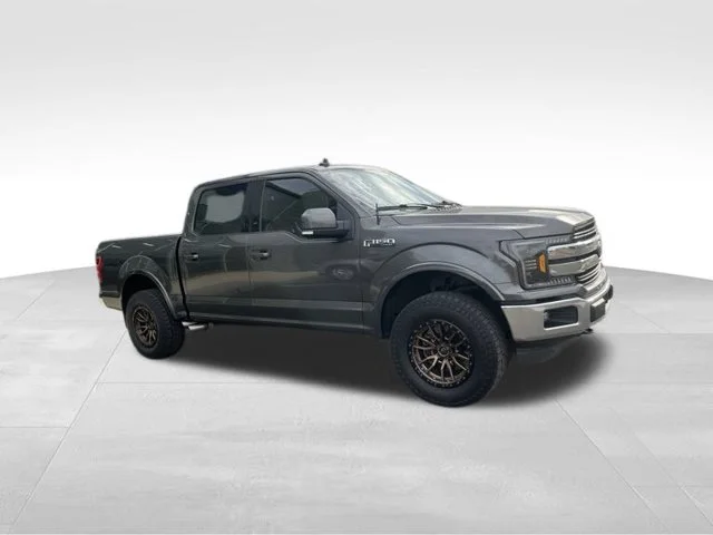Used 2018 Gray Ford Lariat image 2