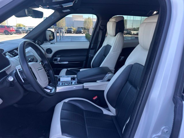 Used 2021 White Land Rover Autobiography image 9