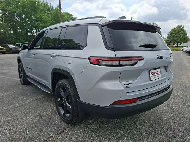 Certified Used 2024 Silver Jeep Altitude X image 7
