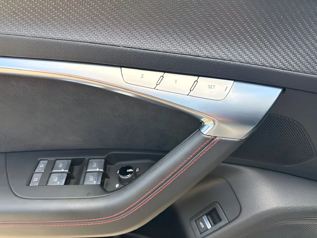 Used 2021  Audi  image 12