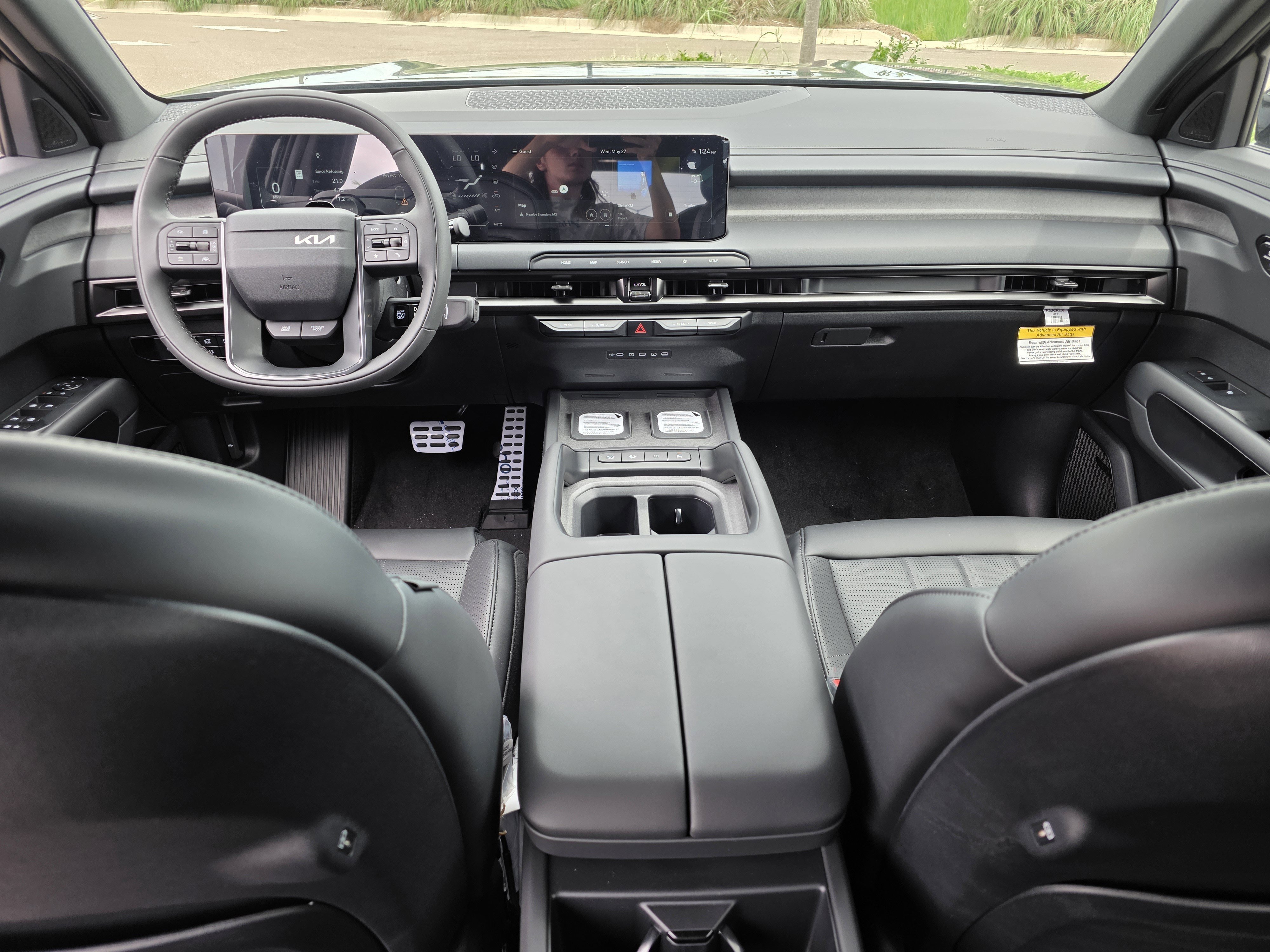 New 2027 Ebony Black Kia X-LINE SX image 5