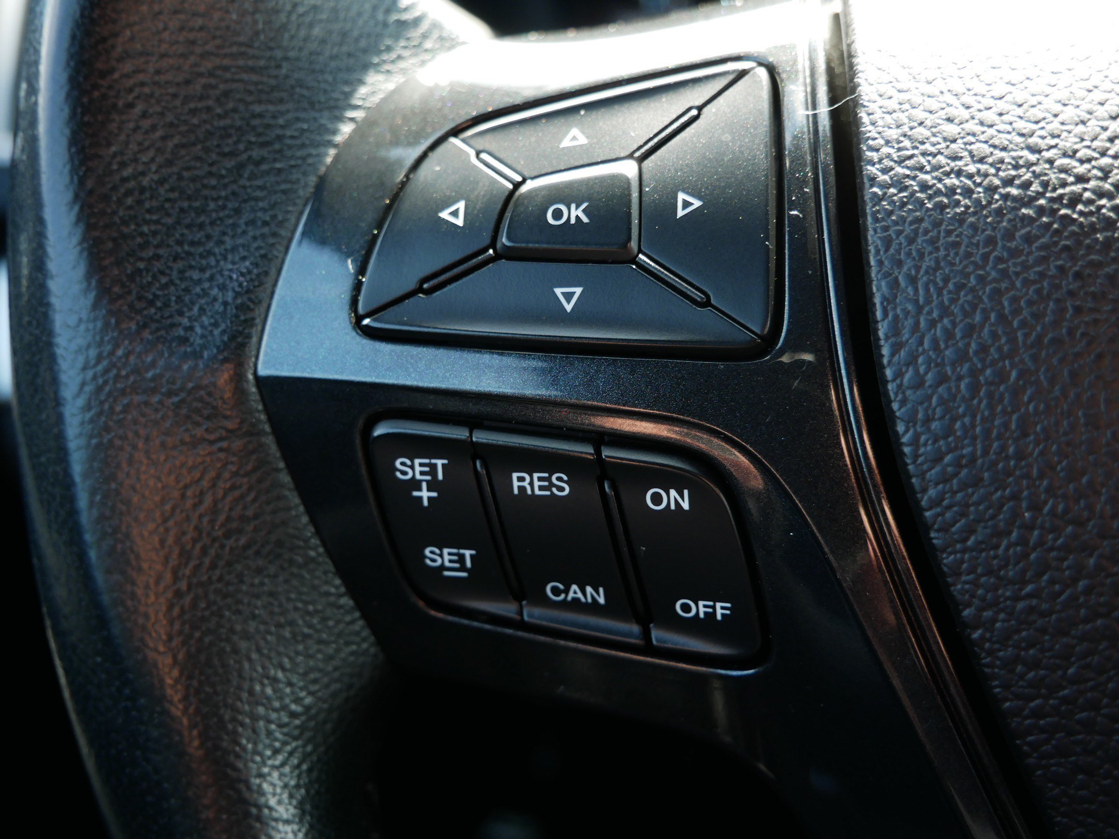 2017 Ford Explorer XLT - Photo 27