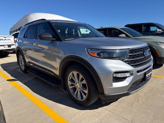 Used 2022 Silver Ford XLT image 1