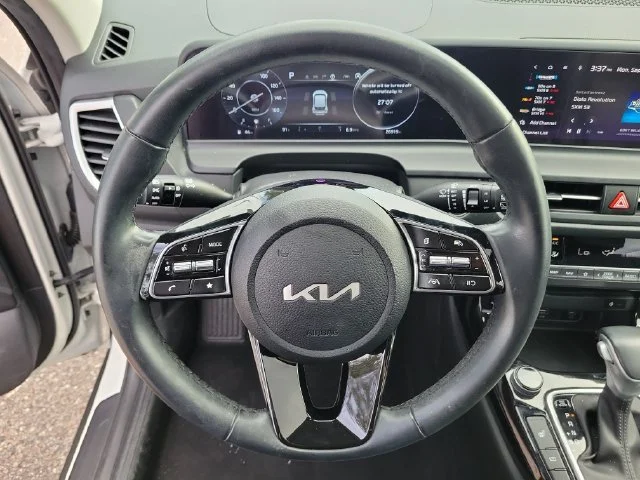 2024 Kia Seltos EX - Photo 22