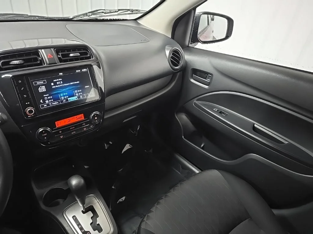 Used 2024 Red Mitsubishi ES image 28