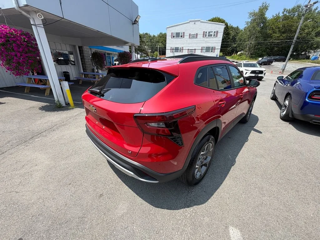 2026 Chevrolet Trax LT - Photo 5