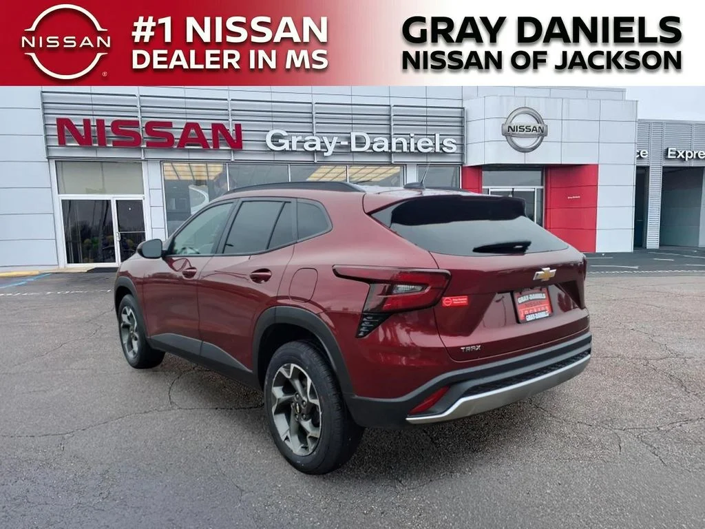 Used 2024 Red Chevrolet LT image 5