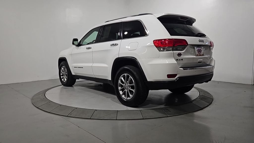 Used 2016 White Jeep Limited image 3