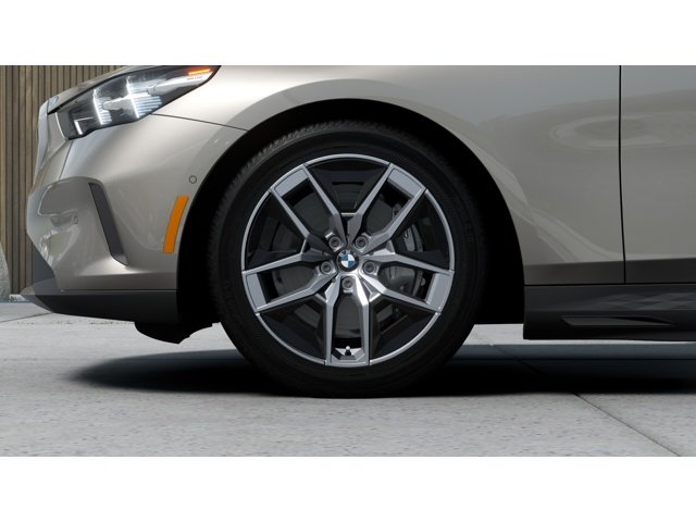 New 2027 Gray Metallic BMW eDrive40 image 7