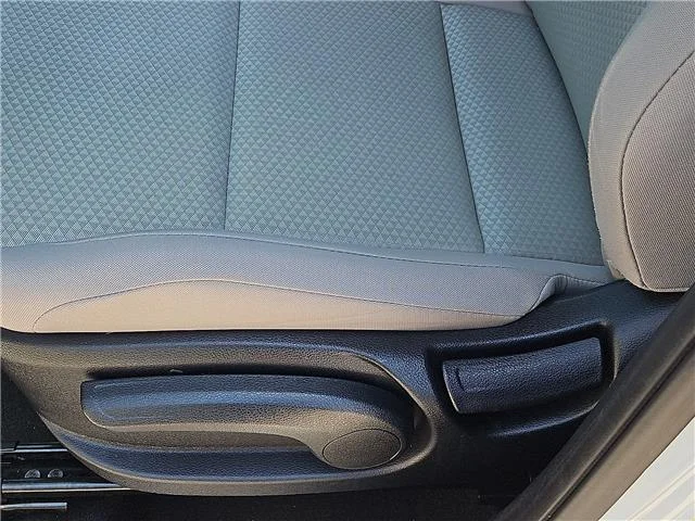 Used 2023 Snow White Pearl KIA LX (IVT) image 15