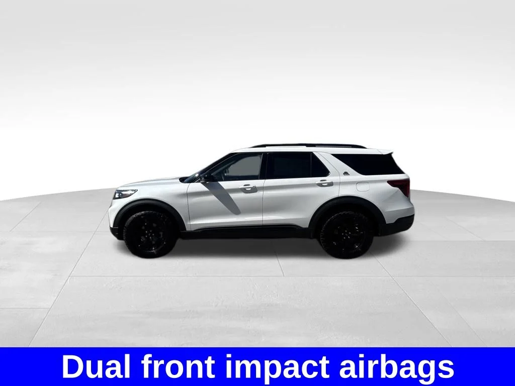 Used 2022 White Ford Timberline image 27