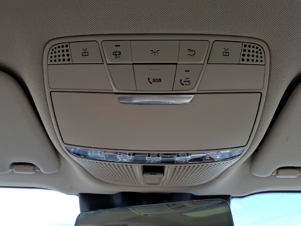 Used 2022 Mojave Silver Metallic Mercedes-Benz GLC 300 image 28