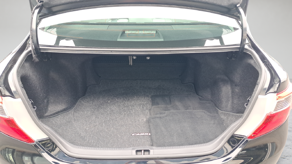 Used 2014 Black Toyota XLE image 26