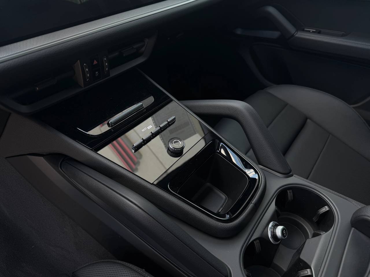2026 Porsche Cayenne Base - Photo 23