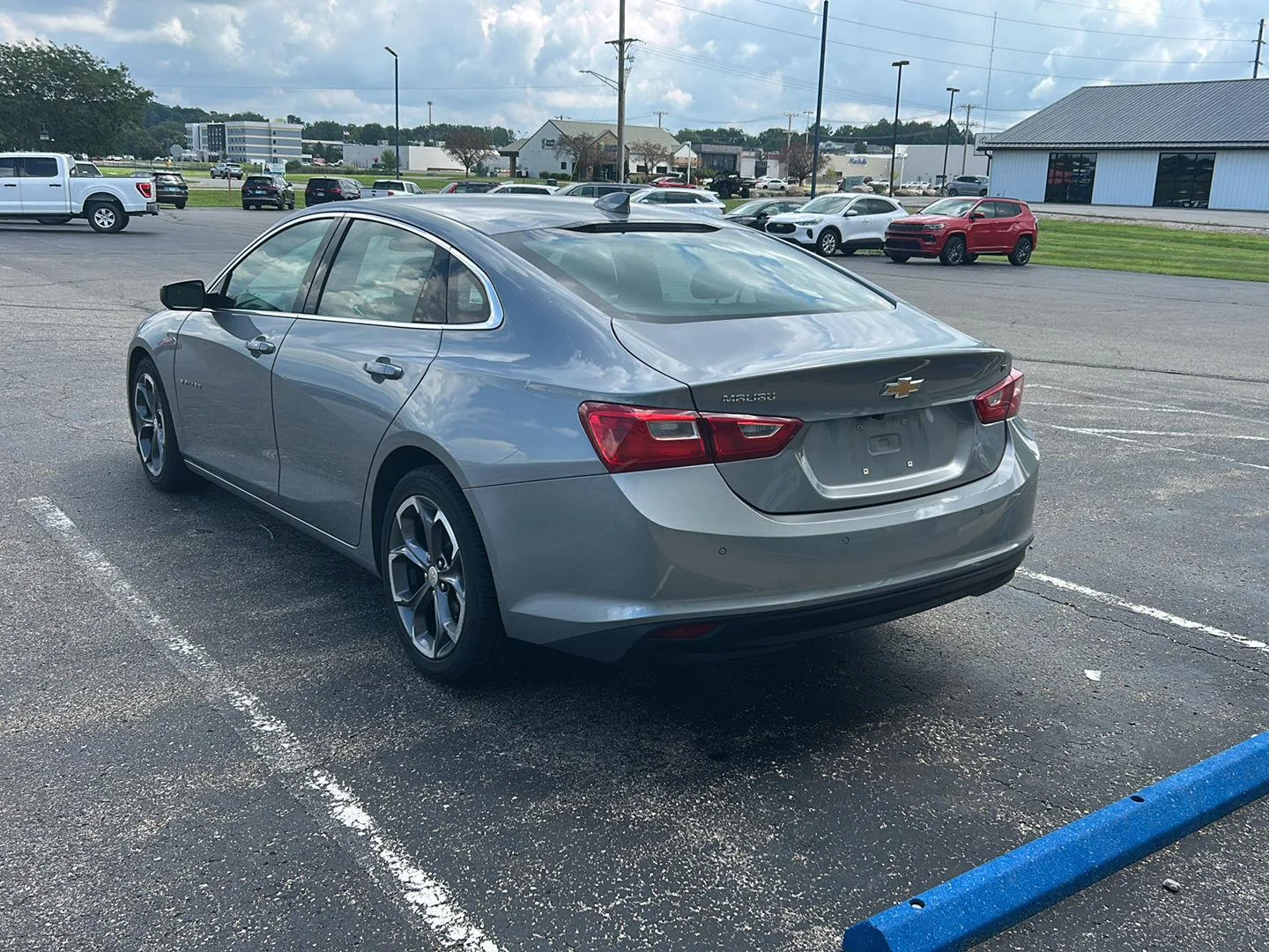 Used 2024 Sterling Gray Metallic Chevrolet LT image 4